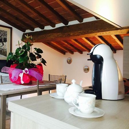 Mansarda Degli Ulivi Apartment Rigomagno ภายนอก รูปภาพ