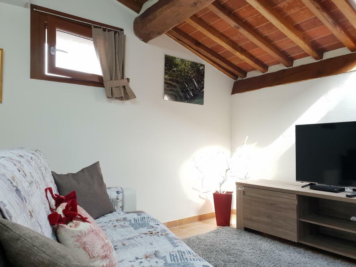 Mansarda Degli Ulivi Apartment Rigomagno ภายนอก รูปภาพ